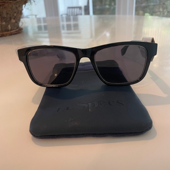 Le Specs Sunglasses - Picture 1 of 4
